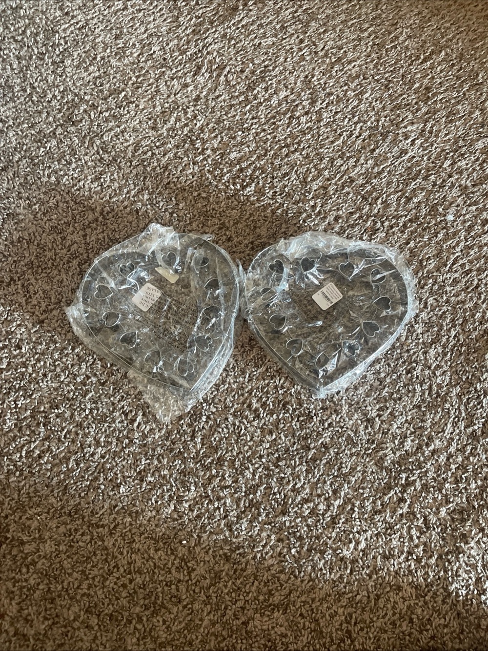 Williams Sonoma Clear Heart-Shaped Glass Trays - Set of 2